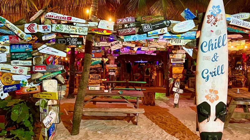 Chill Beach Bar & Grill