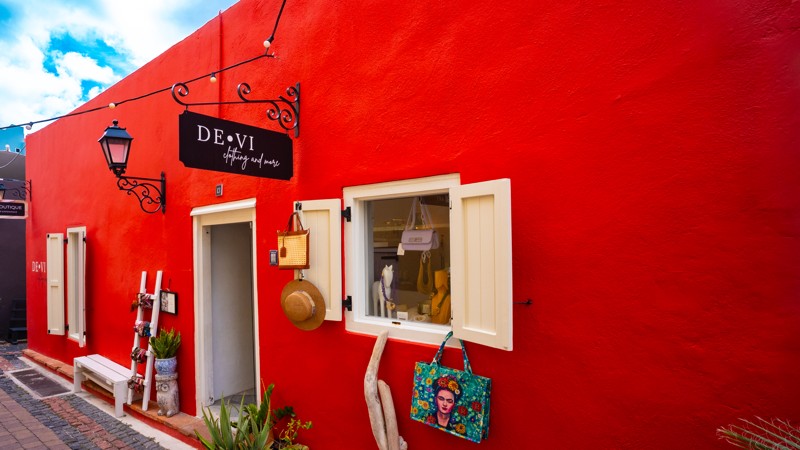 De.Vi Clothing & More