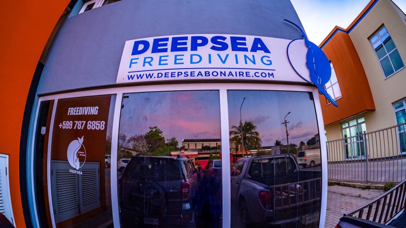 DeepSea FreeDiving
