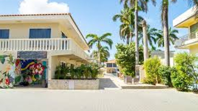 DeLynne Resort Curacao