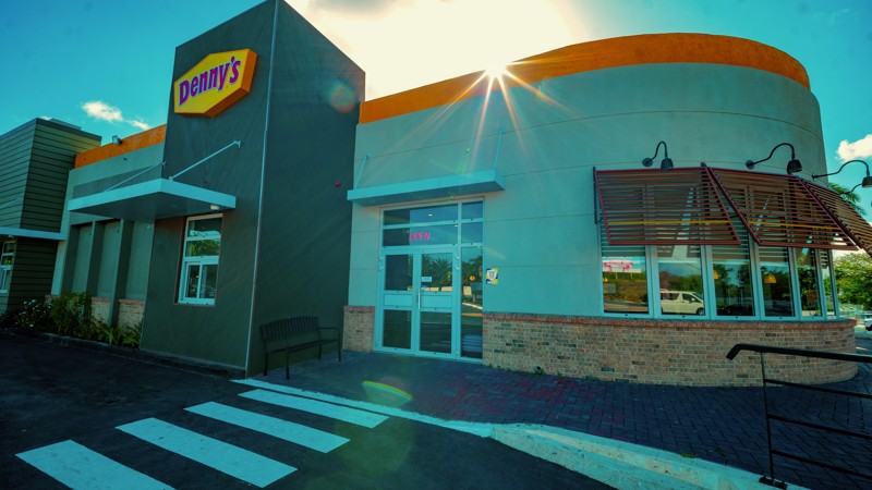 Denny's Curacao