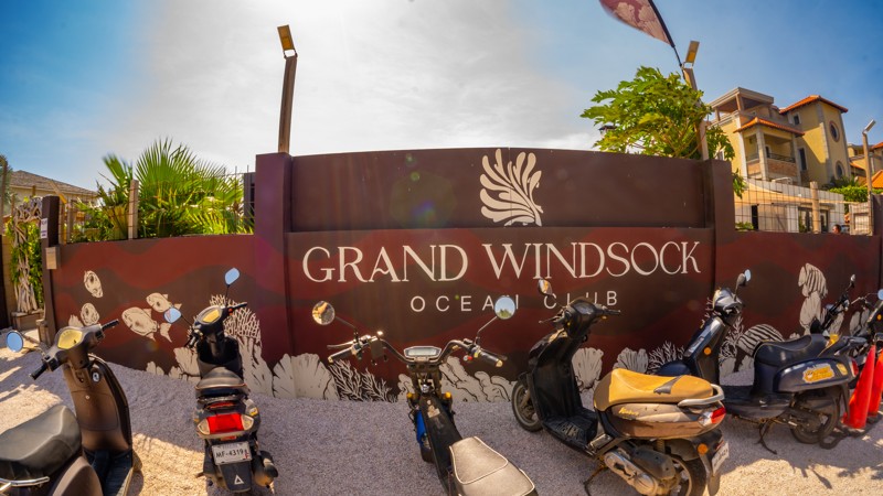 Grand Windsock Dive & Beach Resort
