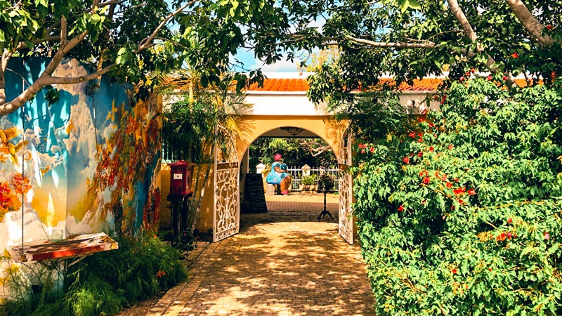 Landhuis Bloemhof Cultural Center