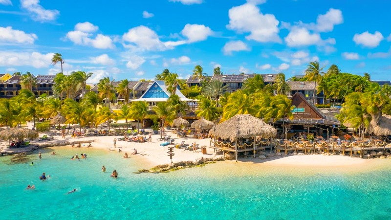 Lions Dive Beach Resort