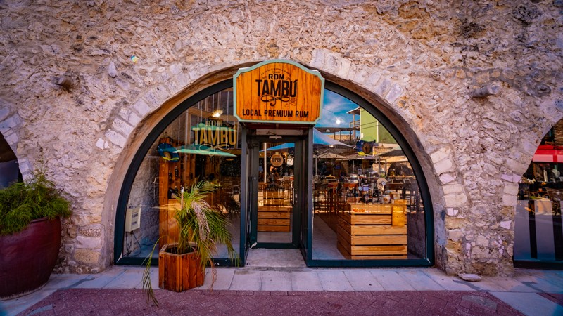 The Rom Tambú Store