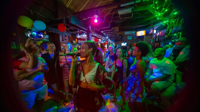 Tap Maar In - KARAOKE